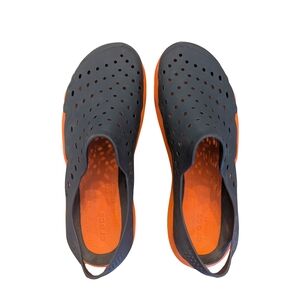 EUC Crocs Mens size 11 swiftwater wave sandals orange blue closed toe